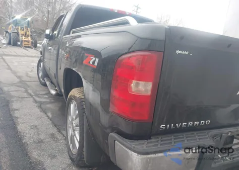 2013 Chevrolet Silverado 1500 Lt z USA, uszkodzony, nr VIN 1GCRCSE03DZ206885
